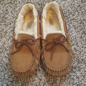 Ugg moccasin
